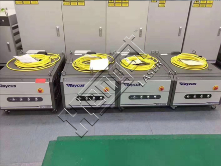 激光器
